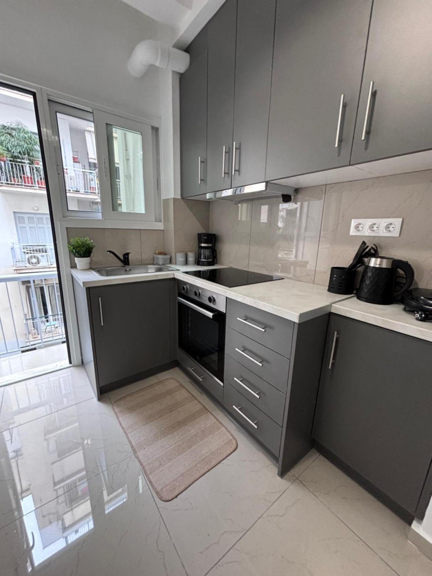 Cozy Apartment In The Heart Of Atina Dış mekan fotoğraf